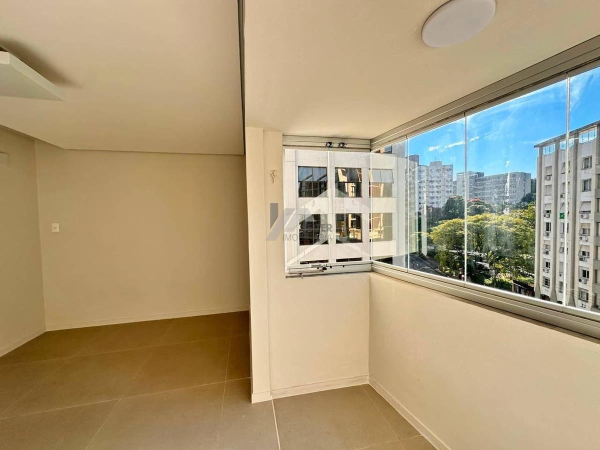Apartamento a venda com 2 quartos Centro Florianópolis