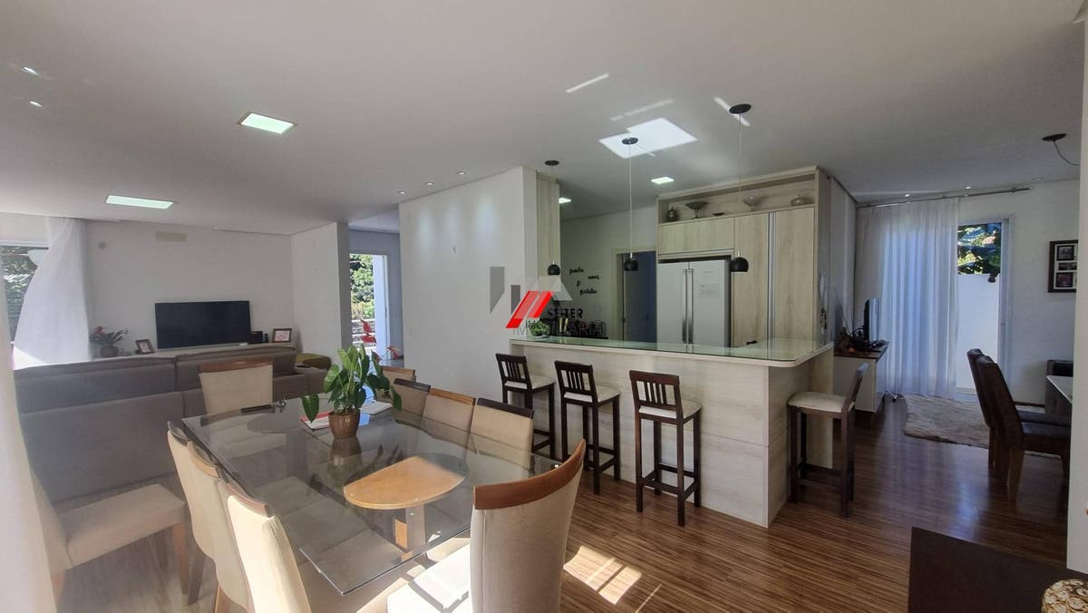 Casa de 3 suites a venda Lagoa da Conceiçao Florianopolis com 352 metros de area util
