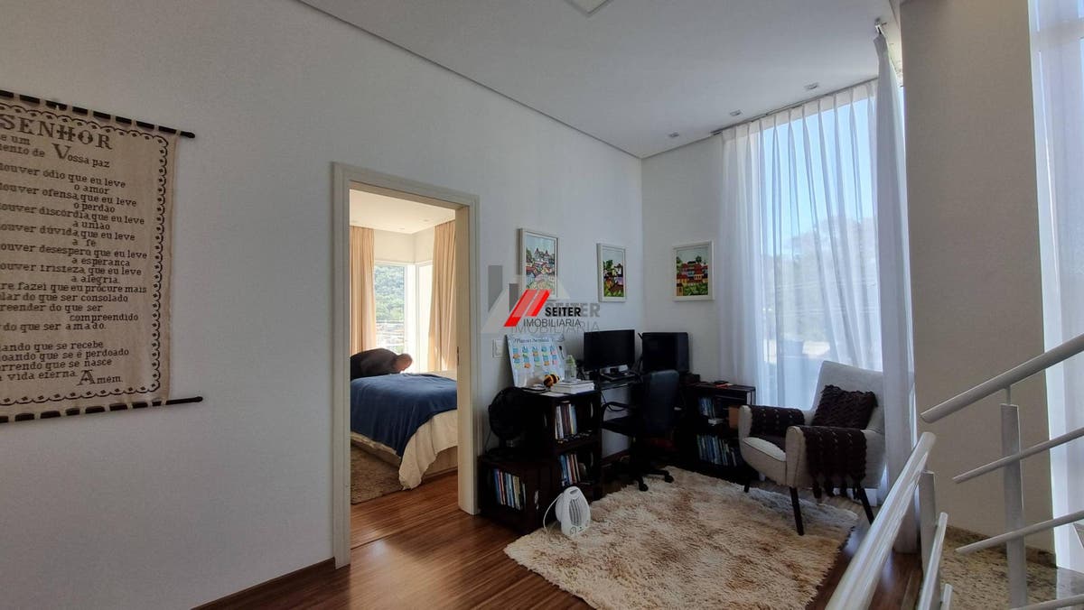 Casa de 3 suites a venda Lagoa da Conceiçao Florianopolis com 352 metros de area util