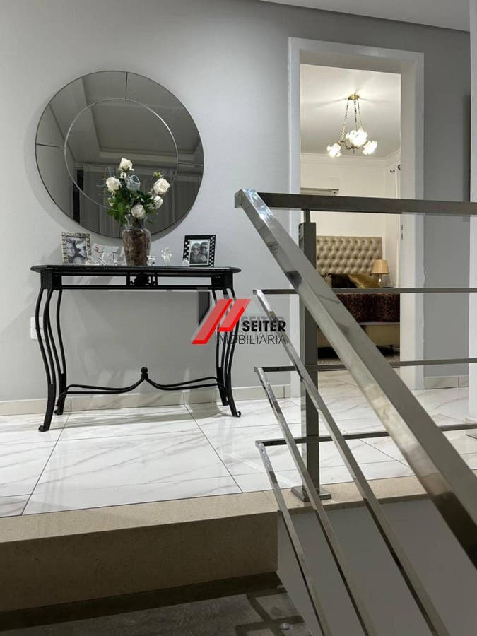Casa de Alto Padrão com 280m² à Venda na Pedra branca: 4 Quartos 1 Suíte Área Gourmet e Piscina com Spa!