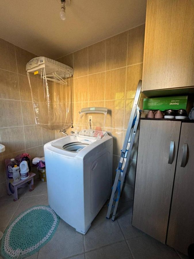 Casa com 3 Quartos e Ampla Área Externa no Amizade