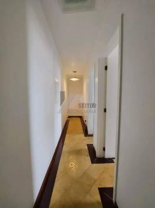 Apartamento com 3 quartos, Centro - Florianópolis