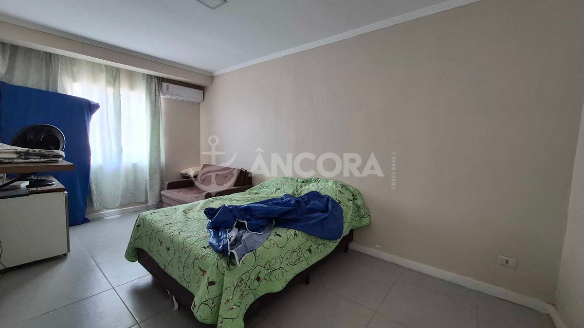 Casa, 4 quartos, 243 m² - Foto 5