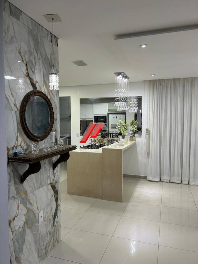 Casa de Alto Padrão com 280m² à Venda na Pedra branca: 4 Quartos 1 Suíte Área Gourmet e Piscina com Spa!