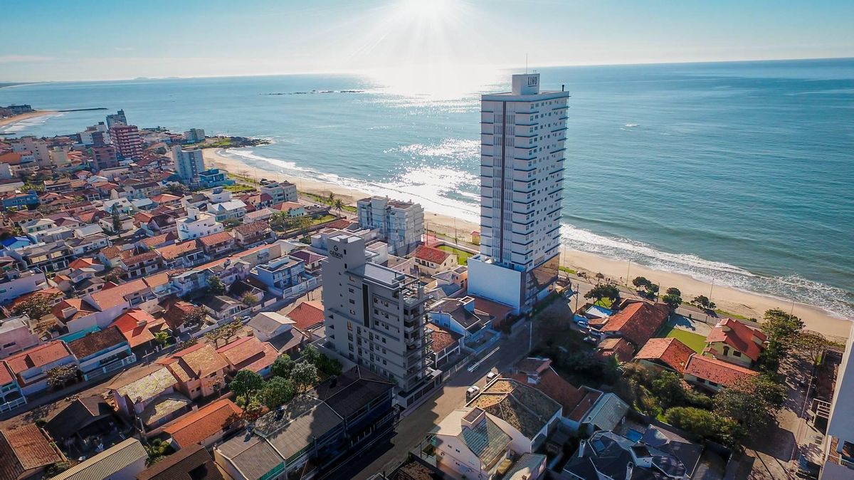 Brisa Residence - Tabuleiro Barra Velha - Suíte + 02 Dormitórios e 02 Suítes