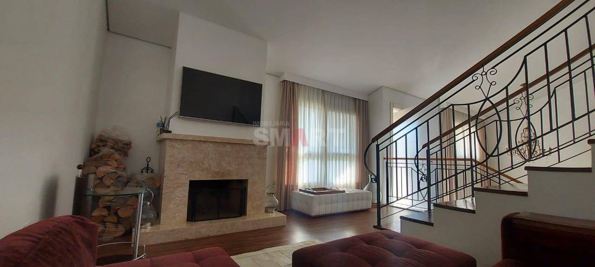 Casa com 4 Suítes no Bairro Nova Brasília