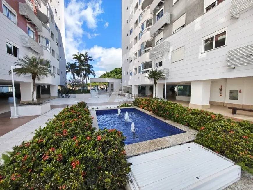 Apartamento com 3 quartos Pantanal Florianópolis