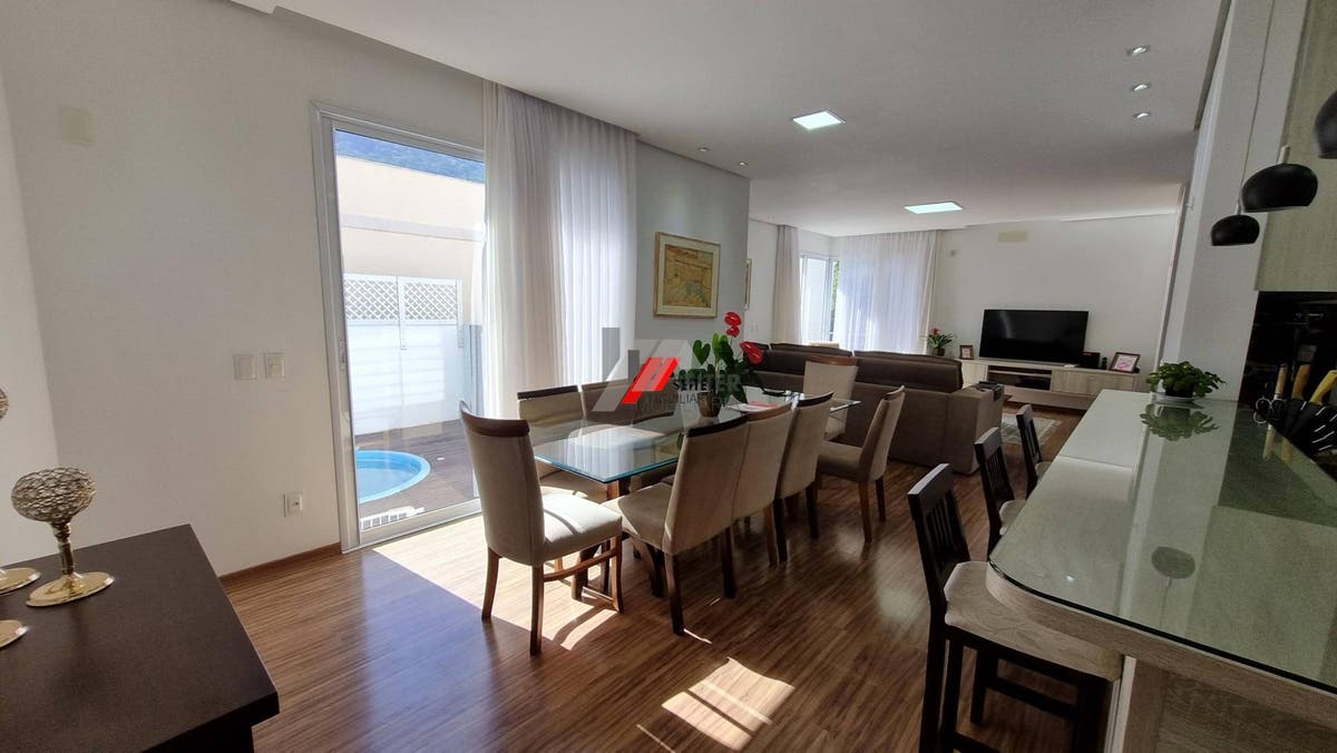 Casa de 3 suites a venda Lagoa da Conceiçao Florianopolis com 352 metros de area util