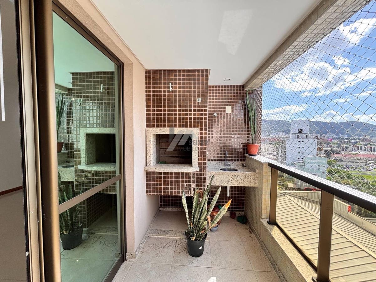 Apartamento com 2 suites à venda no bairro Trindade
