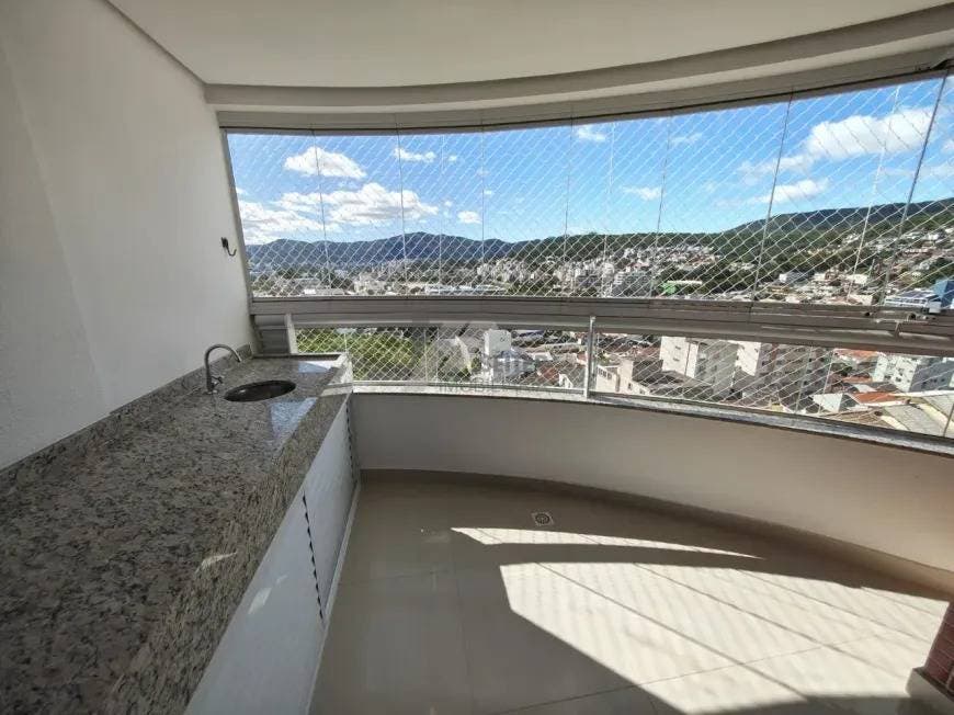 Apartamento com 3 quartos Pantanal Florianópolis