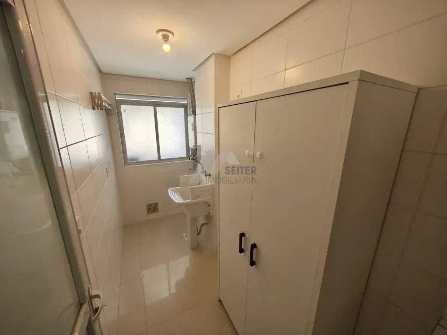 Apartamento com 3 quartos Pantanal Florianópolis