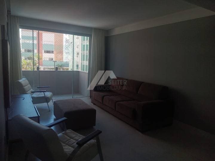 Apartamento 3 quartos para alugar na Av Mauro Ramos