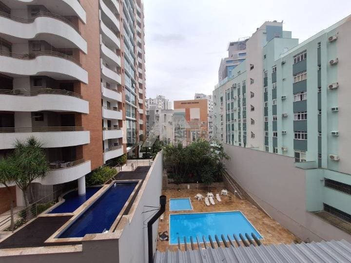 Apartamento 3 quartos para alugar na Av Mauro Ramos