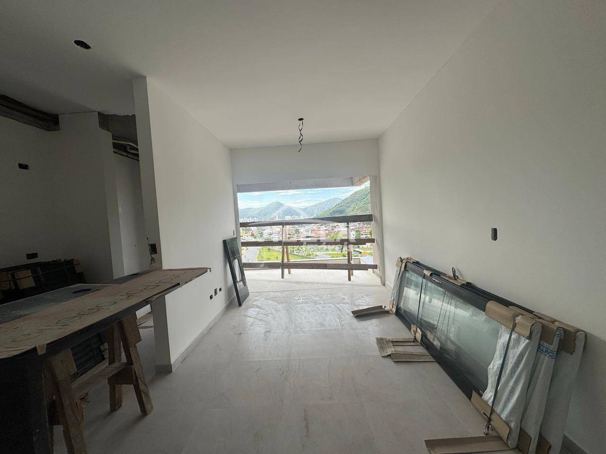 Apartamento à Venda – 90 m² Bairro Sumaré – Caraguatatuba/SP