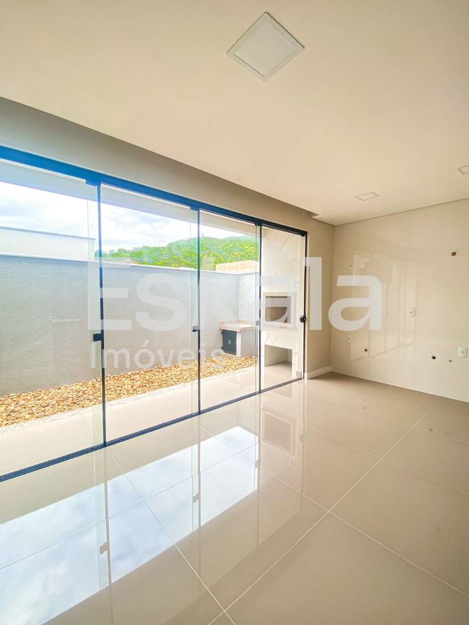 Casa Geminada com 01 Suíte + 02 Dormitórios Barra do Rio Cerro - Jaraguá do Sul