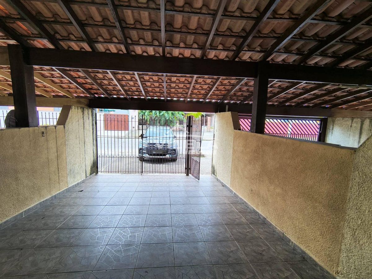 Sobrado em Condomínio com 2 Dormitórios-Ótima Localização no Indaiá -Caraguatatuba-Sp!!!