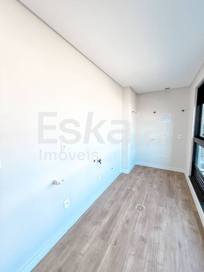 Apartamento alto padrão com 01 suíte master + 02 demi-suítes vila nova - jaraguá do sul
