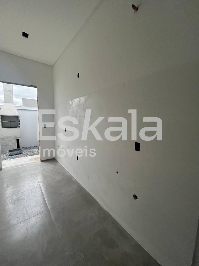 Casa geminada à venda com 01 suíte + 01 quarto Bairro Jaraguá 99