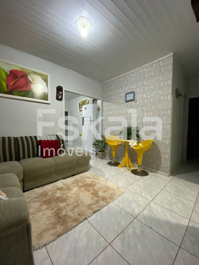 Casa com 03 Quartos e 04 Vagas de Garagem Amizade - Jaraguá do Sul