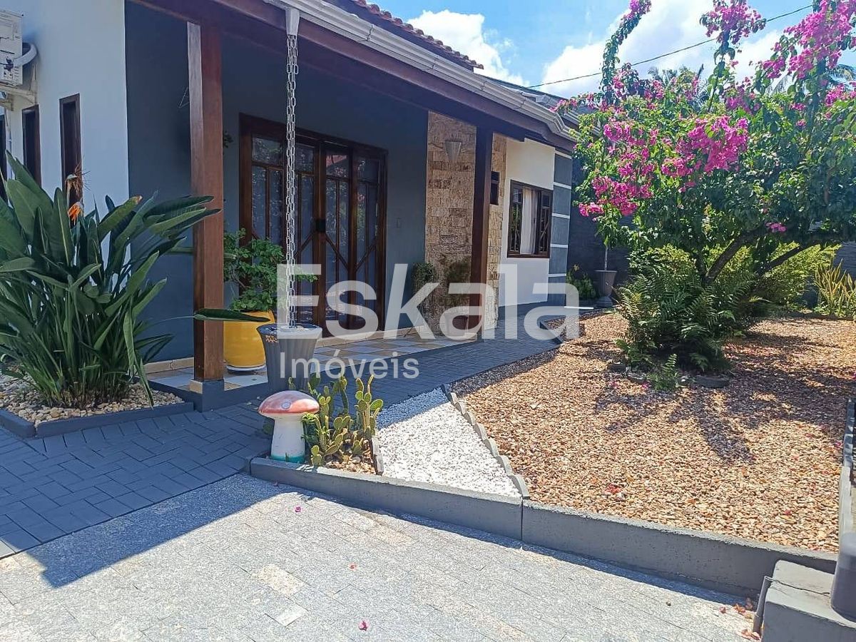 Casa Mobiliada Com 01 Suíte + 02 Quartos Jaraguá Esquerdo - Jaraguá Do Sul