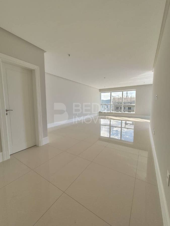 Apartamento de 4 quartos, 170m² no bairro Centro, em Balneário Camboriú | Eu Corretor