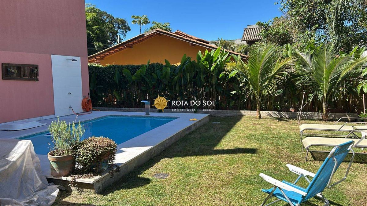 Casa à venda 4 quartos com piscina Praia Mariscal Bombinhas SC - 1