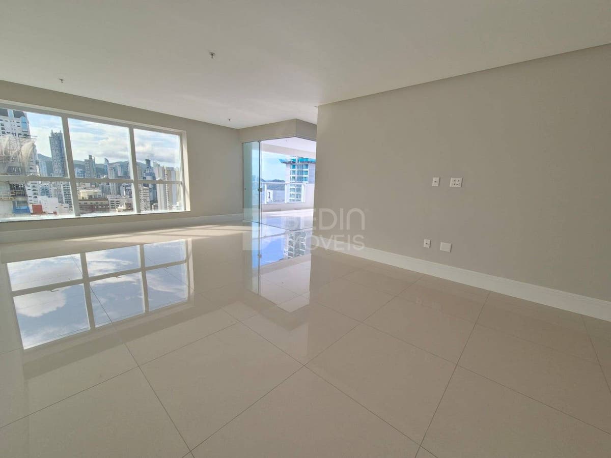 Apartamento de 4 quartos, 170m² no bairro Centro, em Balneário Camboriú | Eu Corretor