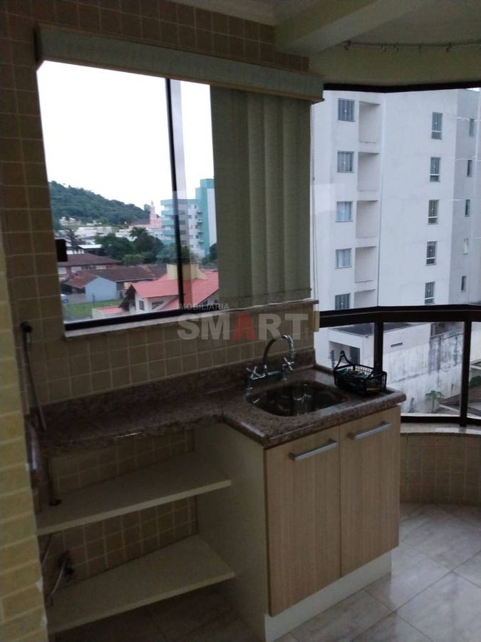 Apartamento 1 Suíte + 2 no Centro
