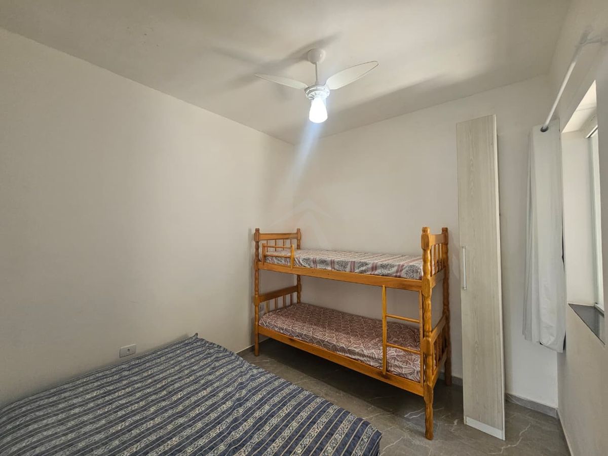 Casa a 500 metros da praia, 2 quartos, bal cambiju