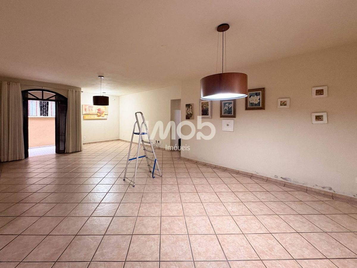 Casa, 3 quartos, 250 m² - Foto 4