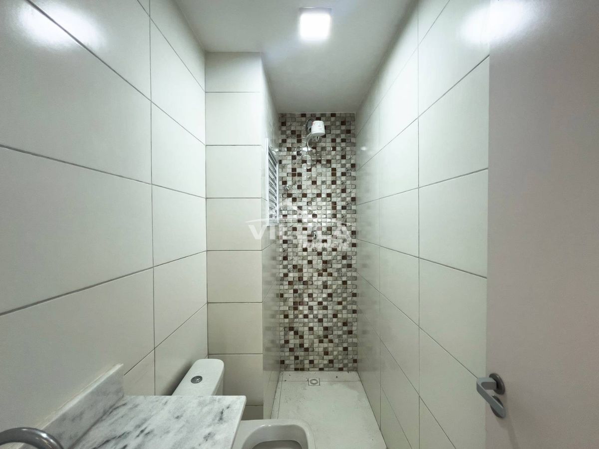 Tríplex em condomínio no centro