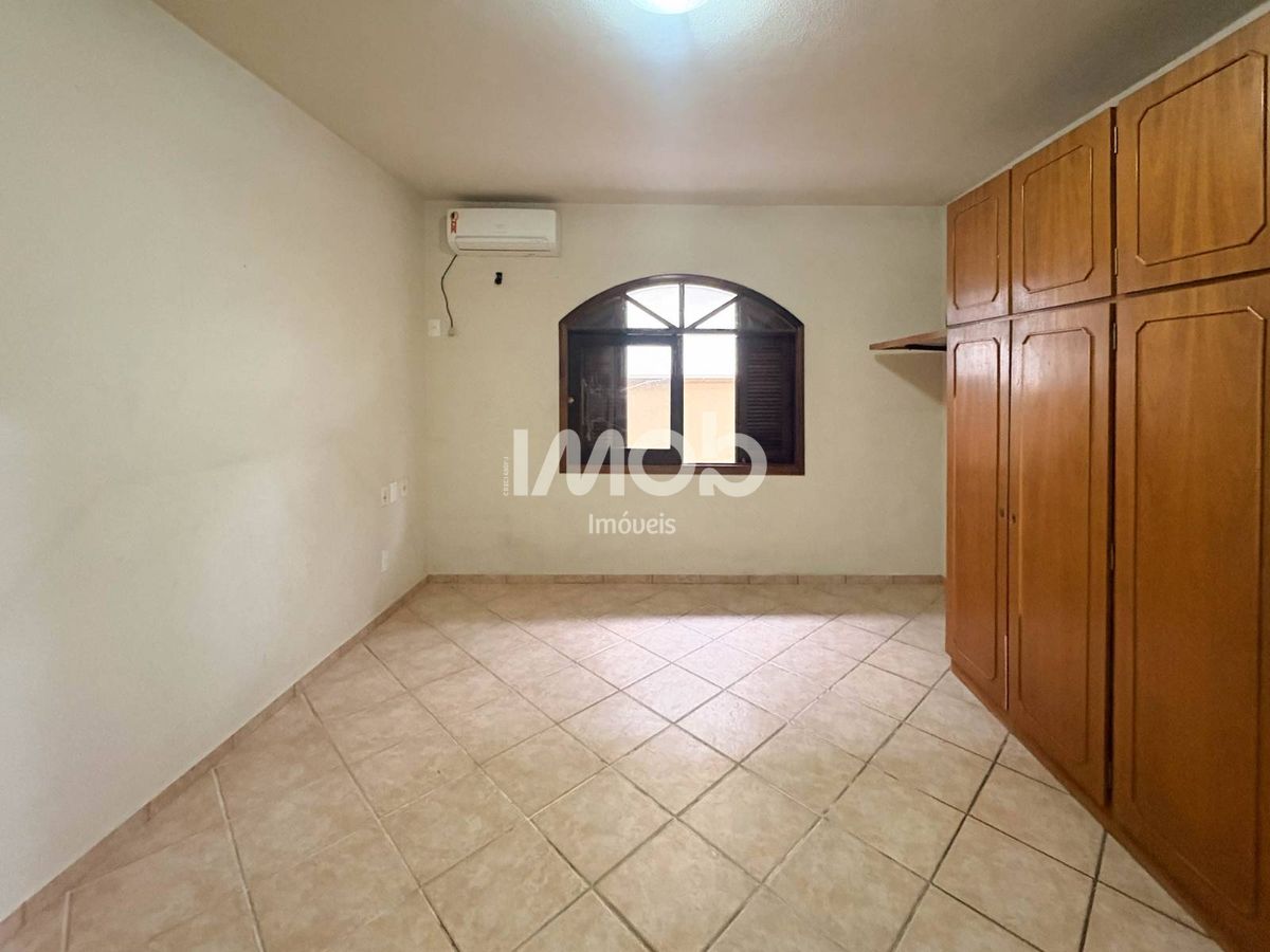 Casa, 3 quartos, 250 m² - Foto 6