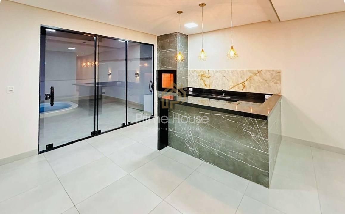 Vende-se Casa Térrea em Bairro Jardim Califórnia