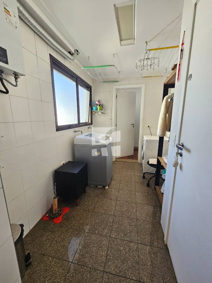 Apartamento com 4 quartos, Campo Belo - São Paulo