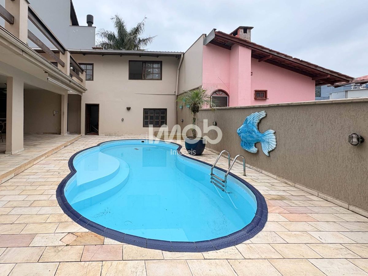 Casa, 3 quartos, 250 m² - Foto 14