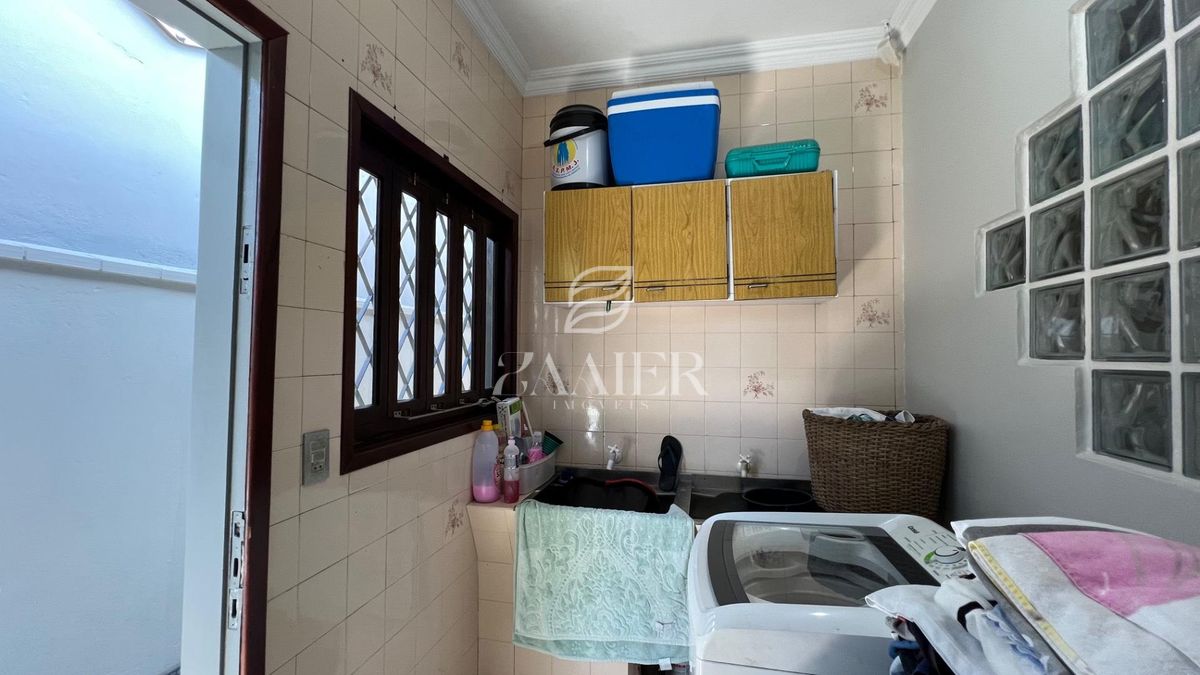 Casa com 3 quartos, Glória - Joinville