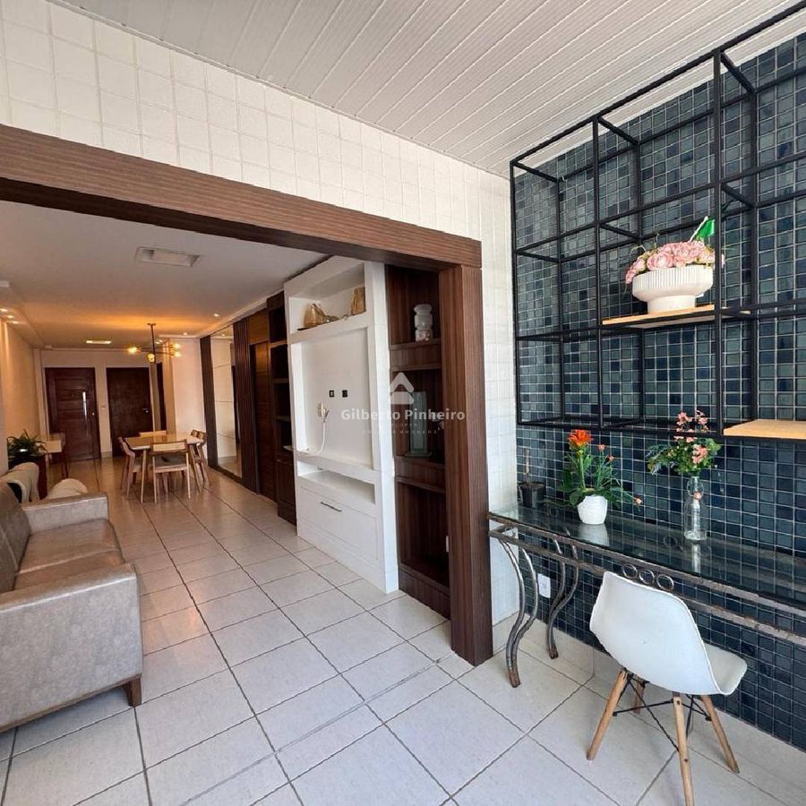 Apartamento de 3 Quartos com 2 Suítes à Venda no Centro de Guarapari