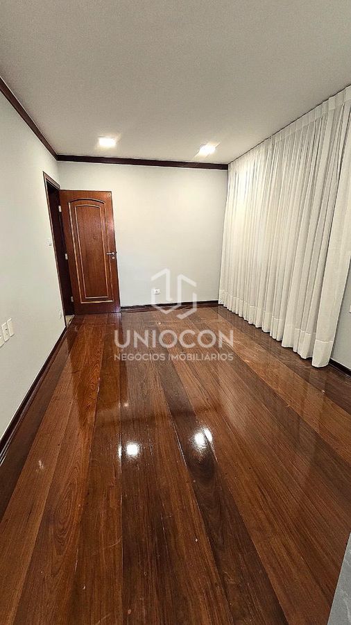 Casa, 6 quartos, 650 m² - Foto 9