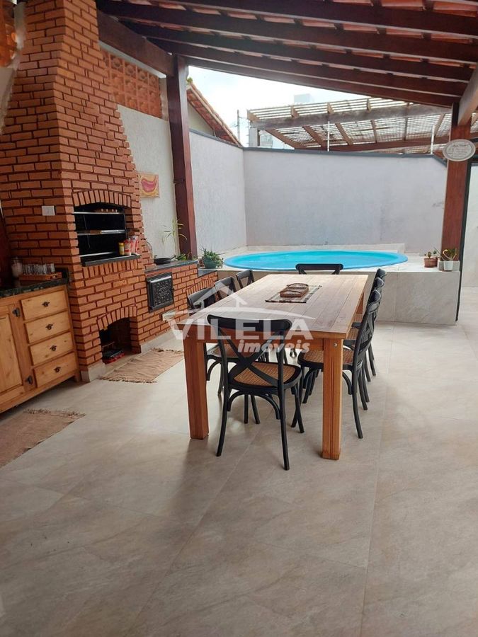 Casa Nova com 3 Dormitórios-Ótima Localização no Bairro Jardim Aruan -Caraguatatuba-Sp!!!