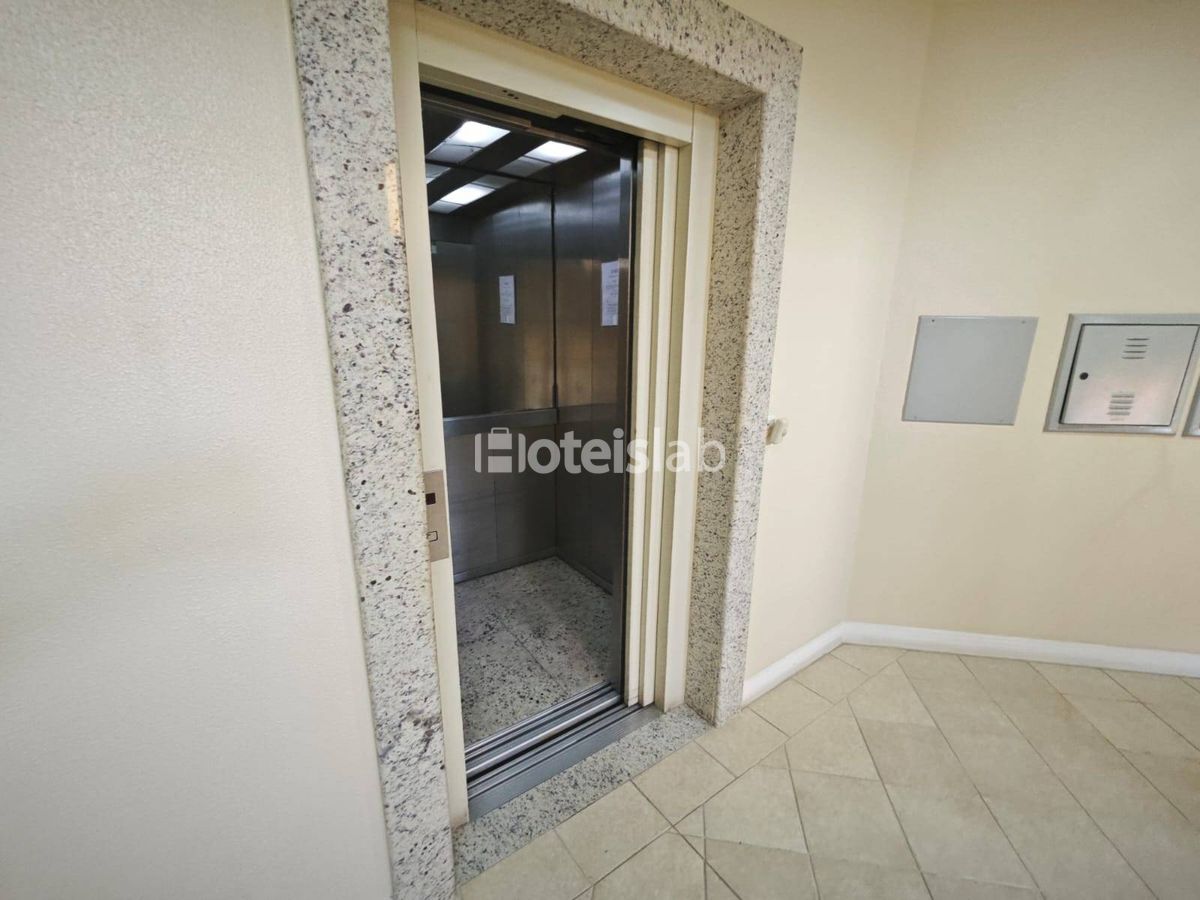 Lindo apartamento de 2 quartos a 150 metros da praia