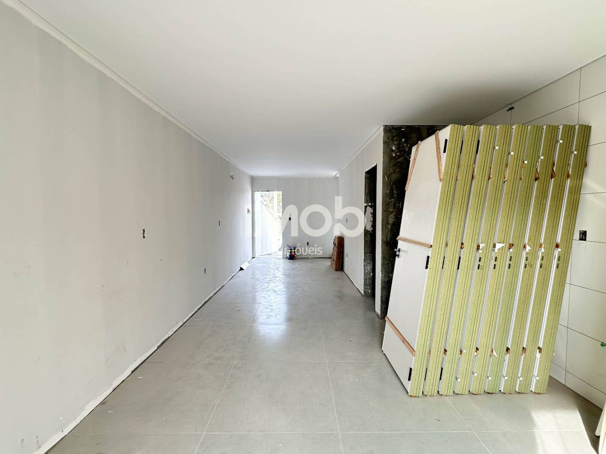 Casa geminada com 2 quartos, santo antônio
