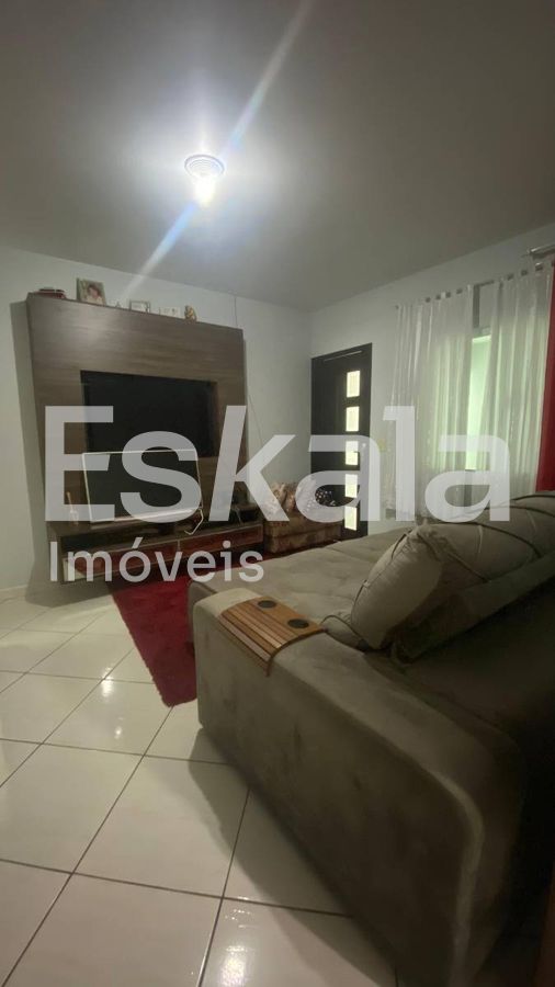 Casa Semi Mobiliada Com 03 Quartos Ilha Da Figueira - Jaraguá Do Sul