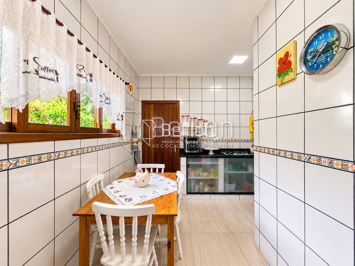 Casa, 6 quartos, 135 m² - Foto 13