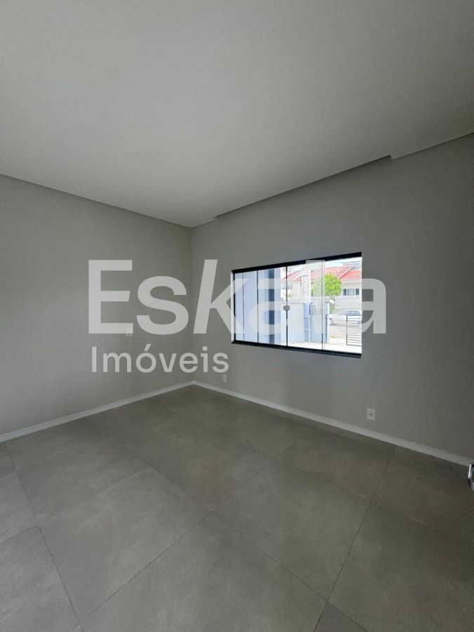 Casa Com 02 Dormitórios + 01 Suíte Jaraguá 99 - Jaraguá Do Sul