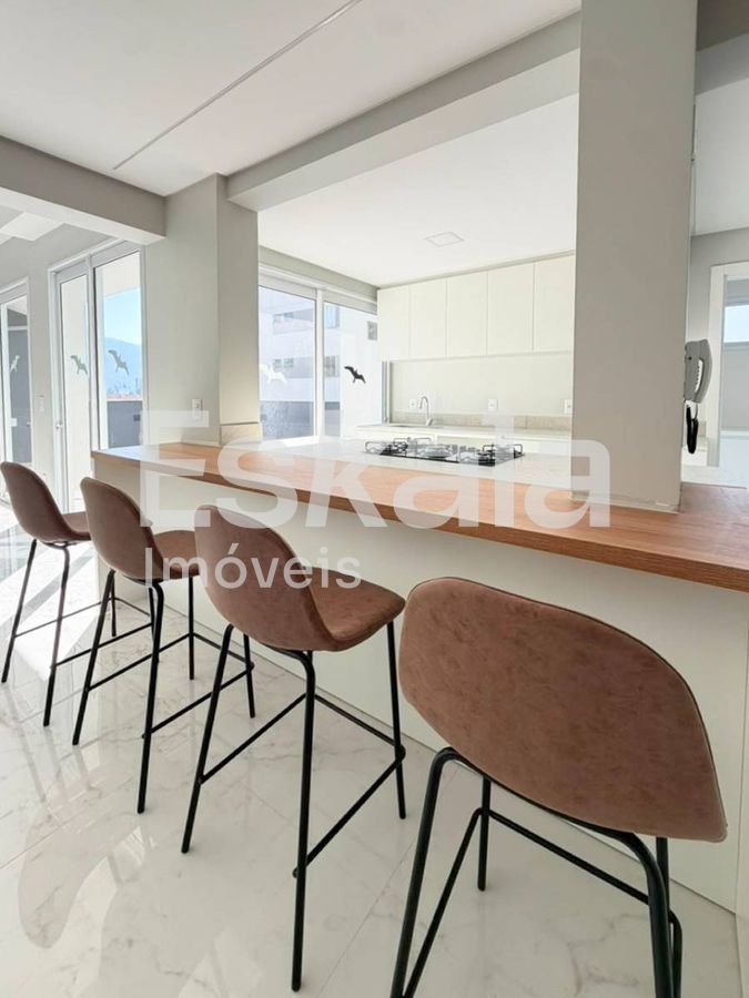 Apartamento, 3 quartos, 210 m² - Foto 1