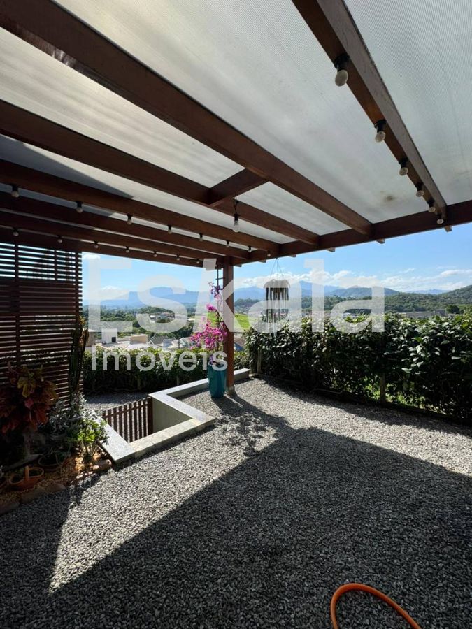 Casa Semi Mobiliada Com 02 Quartos + 01 Suíte Amizade - Jaraguá Do Sul