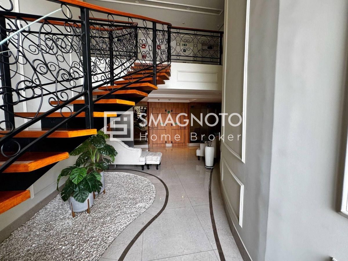 Apartamento com Varanda Gourmet e Vista Privilegiada no Bairro São Judas