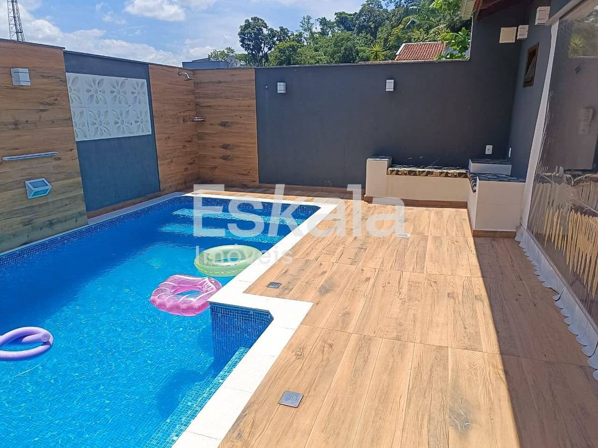 Casa Mobiliada Com 01 Suíte + 02 Quartos Jaraguá Esquerdo - Jaraguá Do Sul