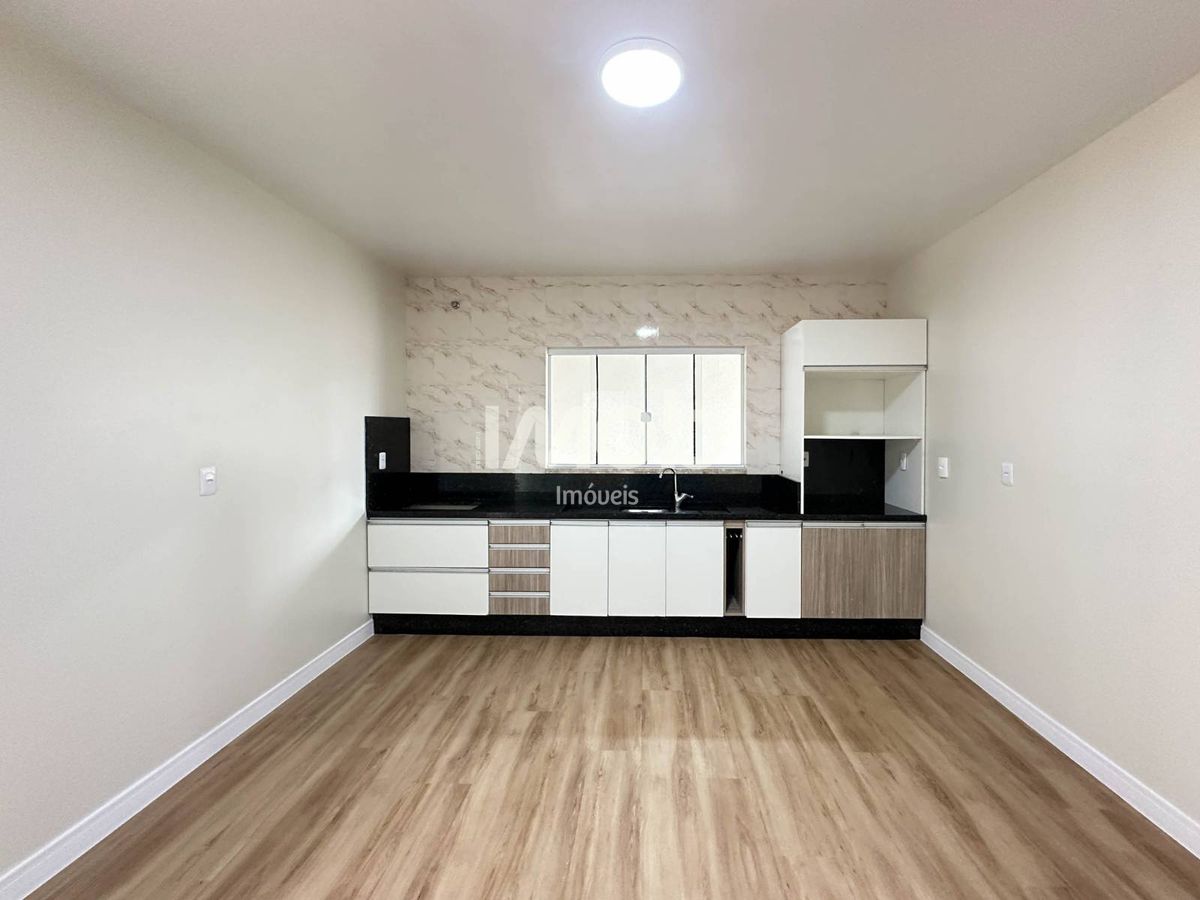 Casa, 3 quartos, 190 m² - Foto 2