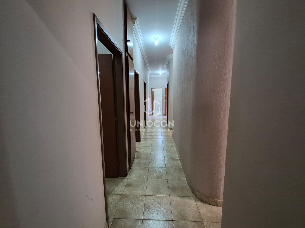 Casa, 3 quartos, 215 m² - Foto 6